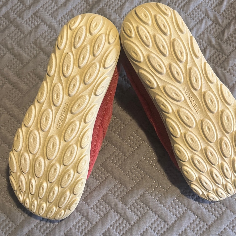 Merrell Unisex Red Slippers - Picture 3 of 4